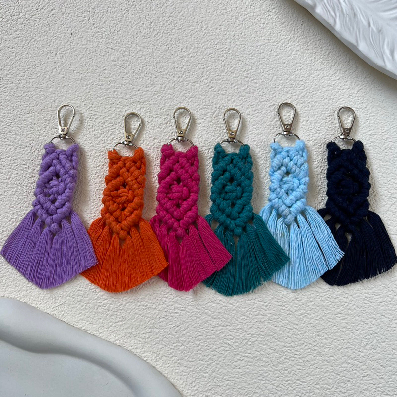 KEYCHAIN MACRAME - COLOURFULL (GANTUNGAN KUNCI)