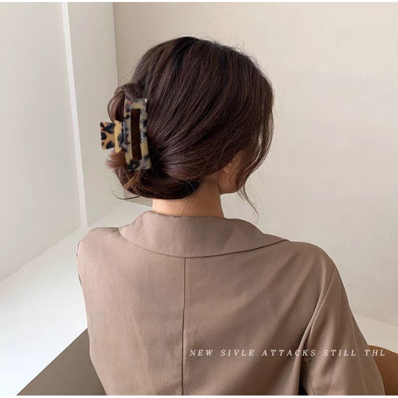 Jepit Rambut Salon Korea Model Kotak Bolong 8.5cm Warna Selulosa Asetat Jedai Transparan Cellulose Acetate Bright Color Hollow Square Hair Claw Clips