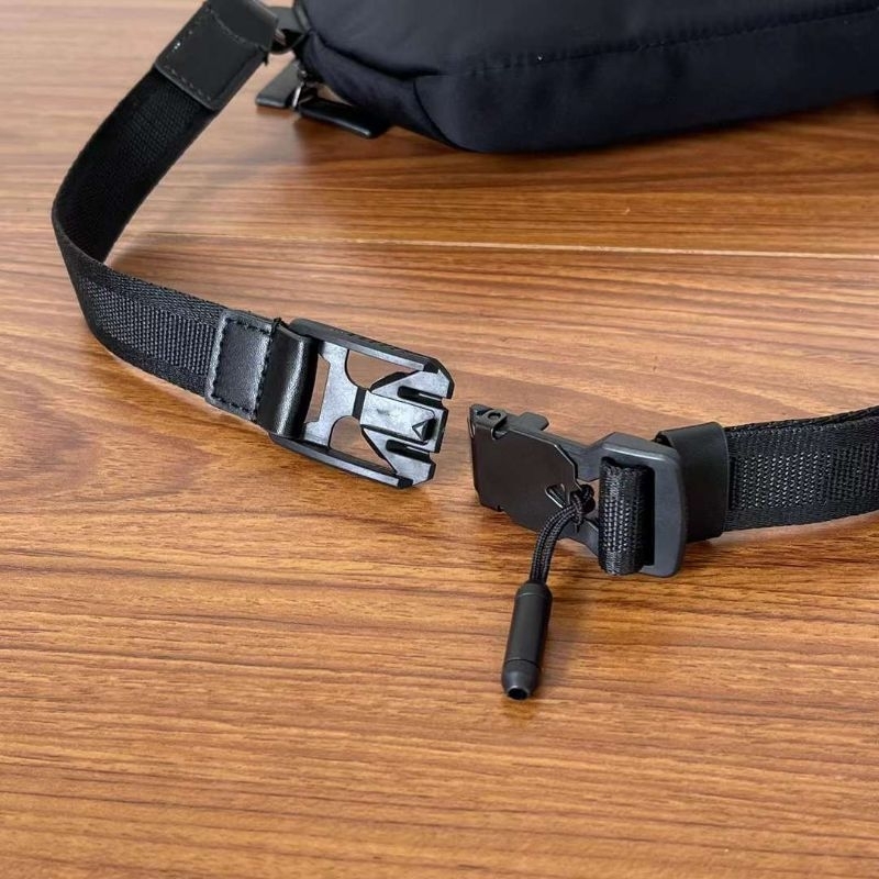 6602037 tas sling bag series harrison daven waist pack selempang pria cewek