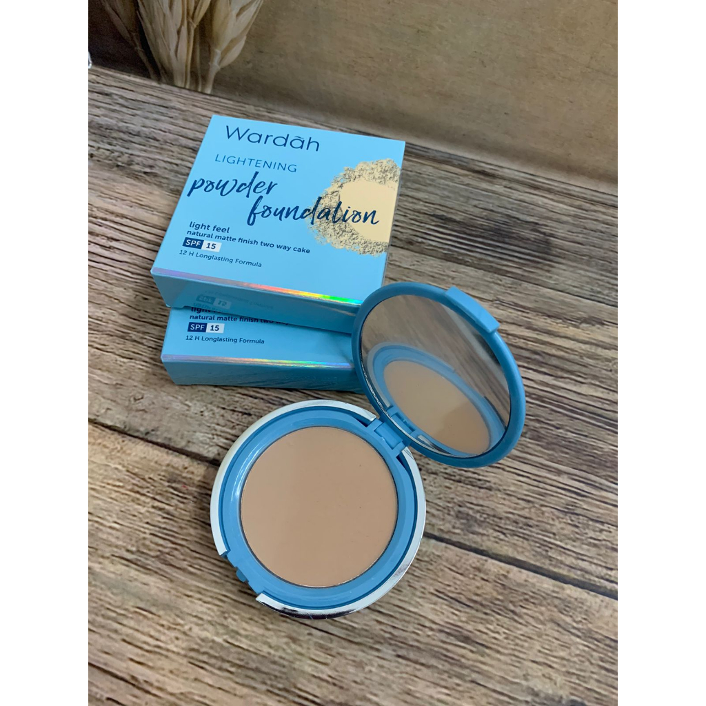 SALE' TWC Wardah Lightening Powder Foundation ada KACA