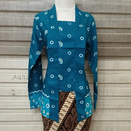 Style queen-Atasan Kebaya Lurik KutuBaru Motif Terbaru