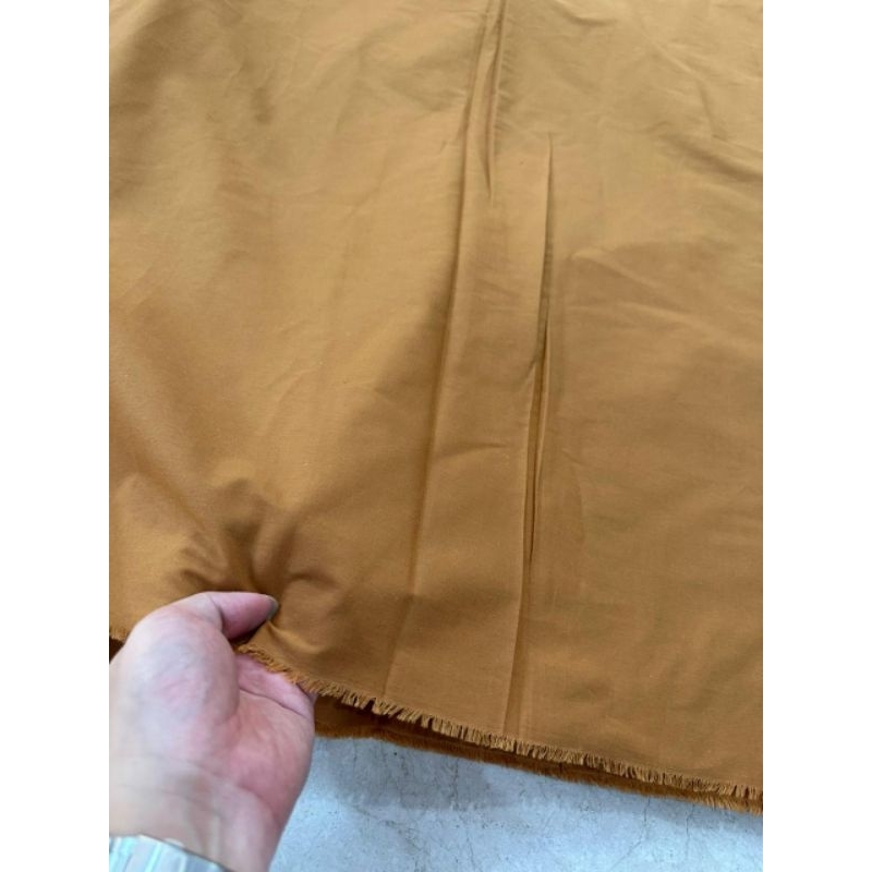 PER MTR OBRAL KAIN C11 KAIN KATUN WARNA MUSTARD LEBAR KAIN 155CM