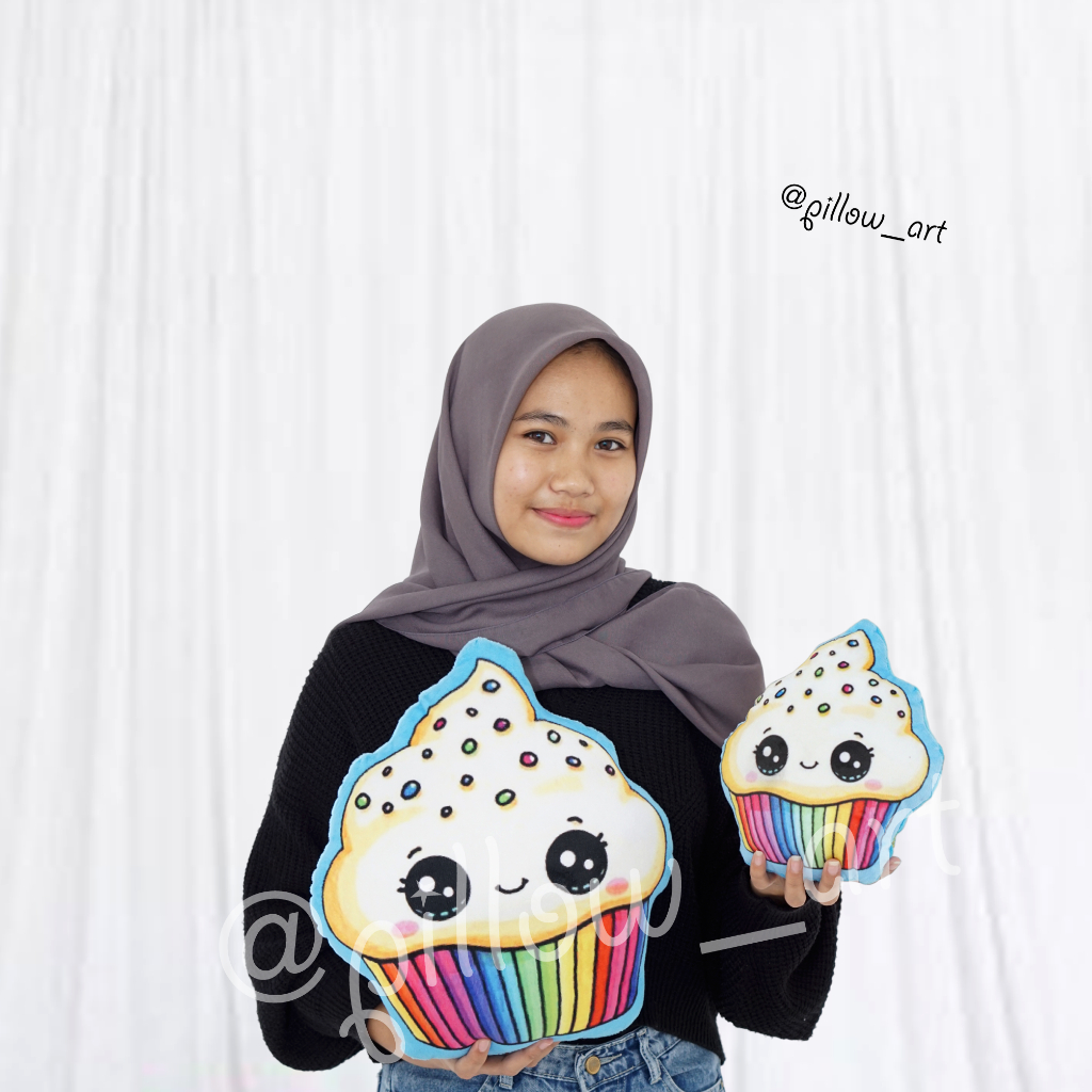 Pillowart - Bantal Sofa Motif Cupcake Lucu Size S - ART114