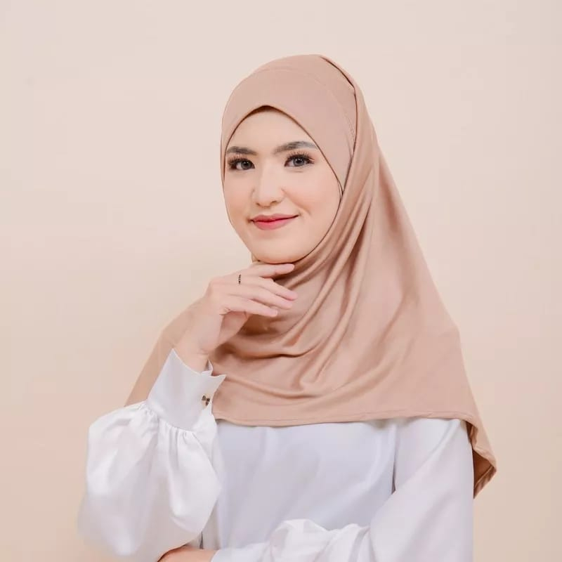 Hijab Wanita Mara Segiempat Instan Tali Bahan Jersey Premium Hijab Instan