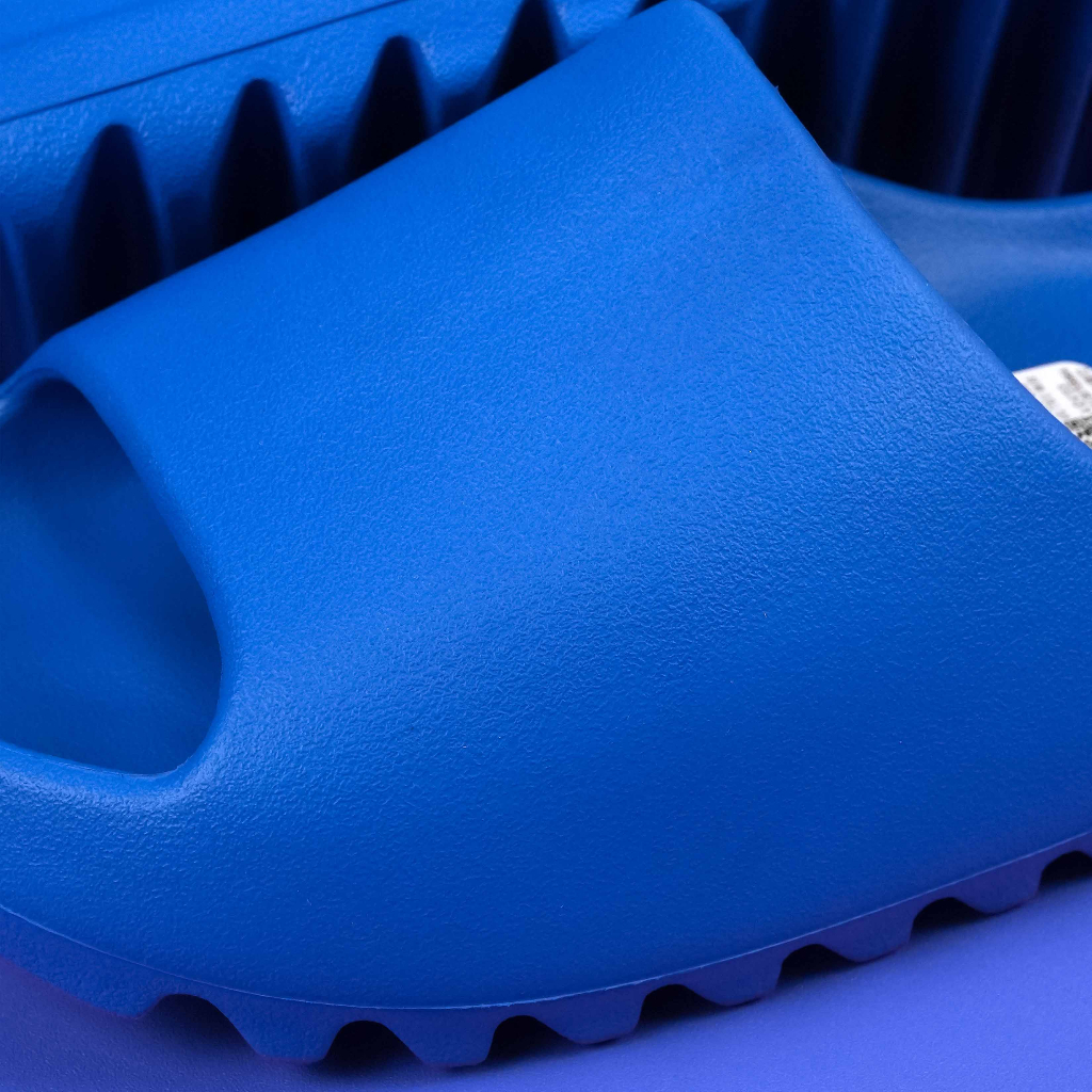 Yeezy Slide Azure