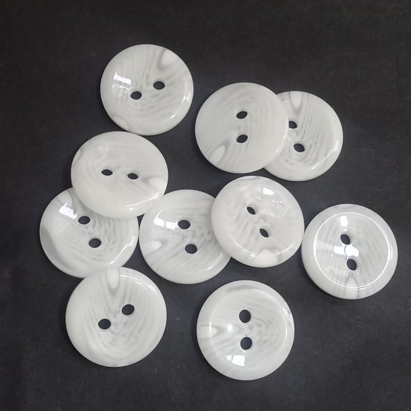 KANCING BAJU BELANG / LORENG / MACAN PUTIH DOVE SUSU 15mm / 18mm Per GROSS