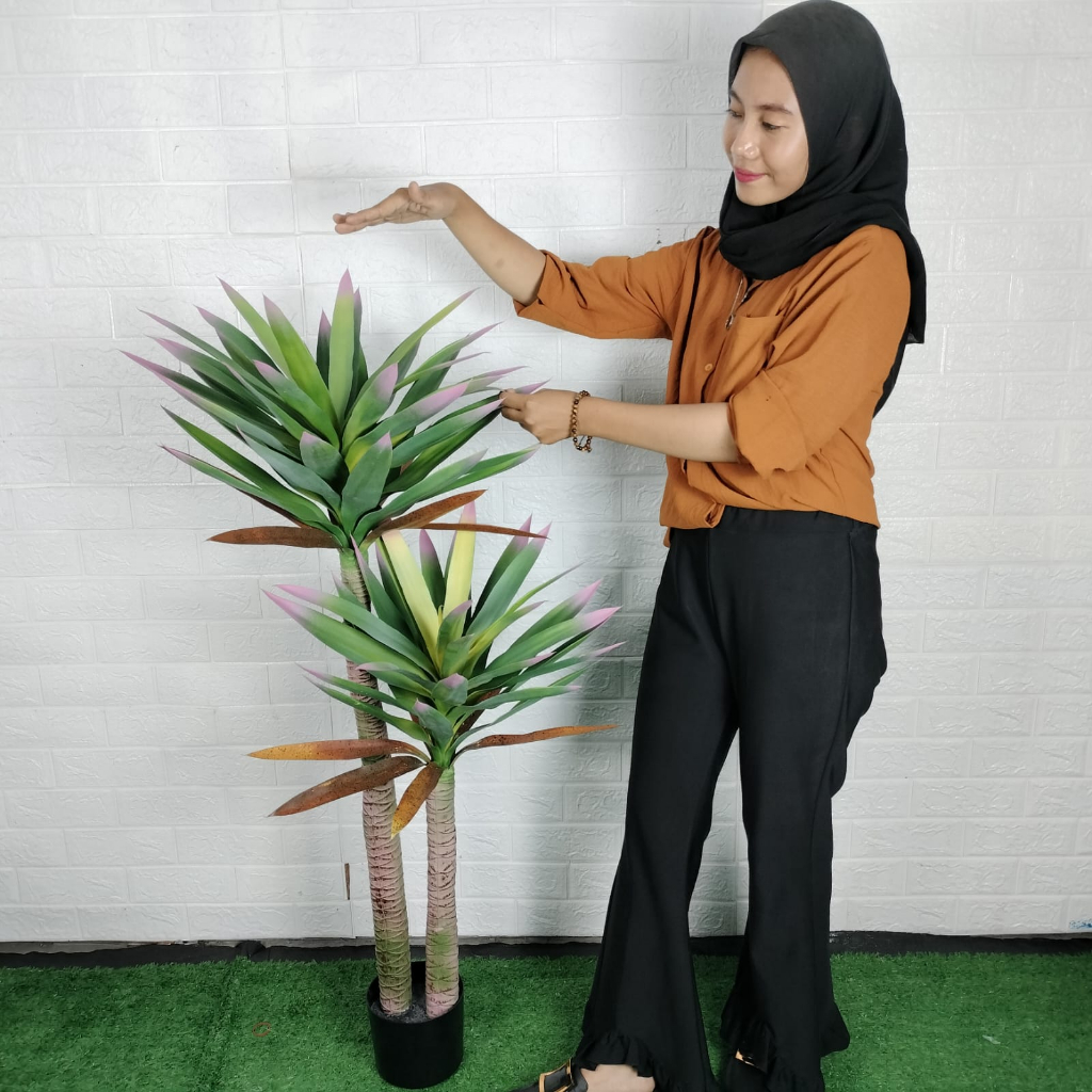 AND / COD / Tanaman Pohon Yucca Hias Tinggi 1.2 M Dekorasi Ruangan Rumah Kantor Pot Tanaman Artificial Plastik PBP173-02