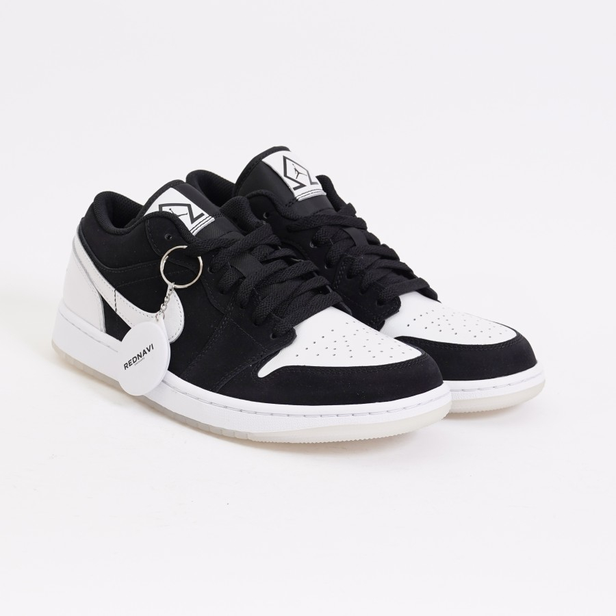 Nike Air Jordan 1 Low SE Black And White Diamond Shorts Original