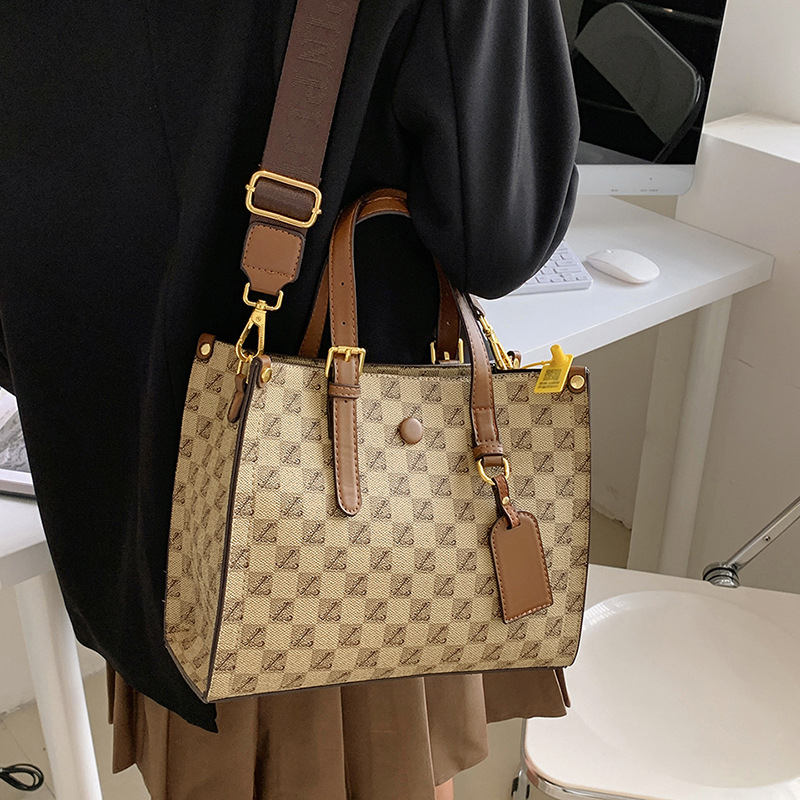 BJ57929 - KHAKI/BROWN TAS SLEMPANG HANDBAG TOTEBAG JINJING WANITA FASHION IMPORT MODIS ELEGAN TERMURAH TERLARIS TERBARU BAGSTORE JAKARTA TAS BATAM CR7929