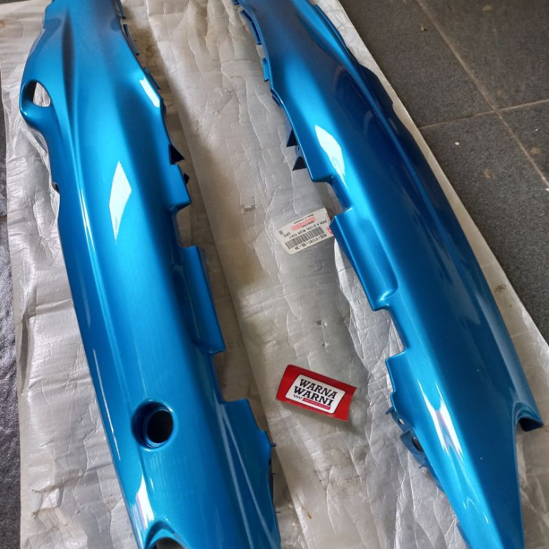 Side cover body bodi belakang F1ZR FIZR biru metalik BC3
