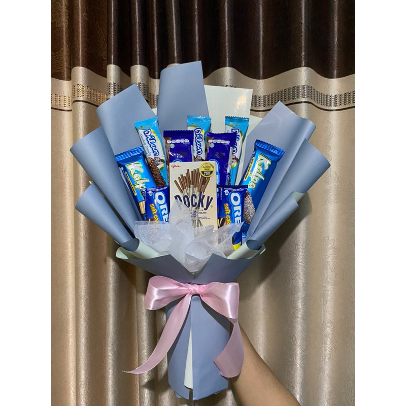 

Buket Snack biru -Medium