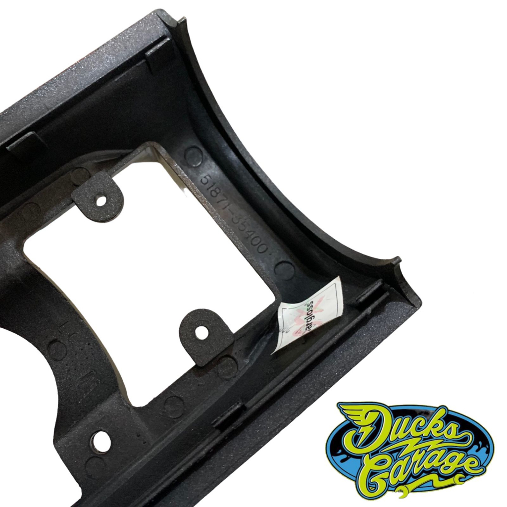 Dasi Panel Dada Suzuki RC 100 RC100 Original