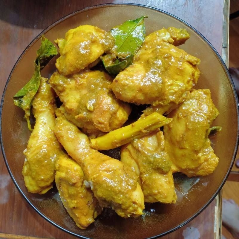 

Ayam Ungkep bumbu kuning siap goreng