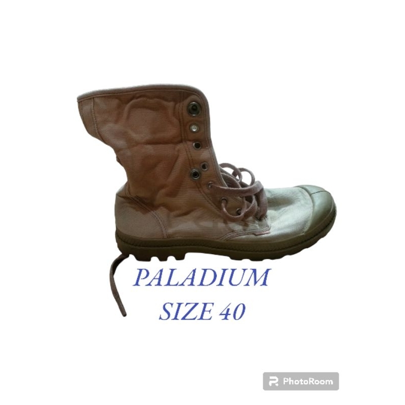 SEPATU PALADIUM