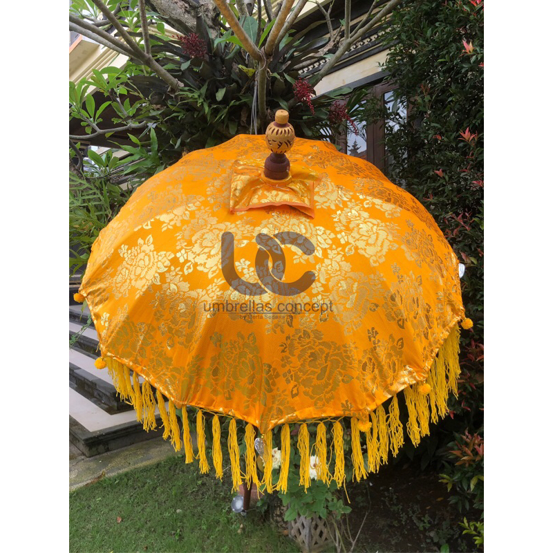 Payung 1,25 meter Kain Singapur &amp; Koloke Rumbai / Payung Bali Dekorasi