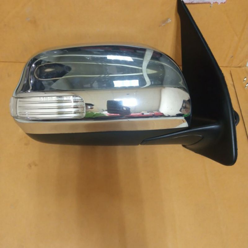 spion Daihatsu Luxio tipe x sebelah kanan