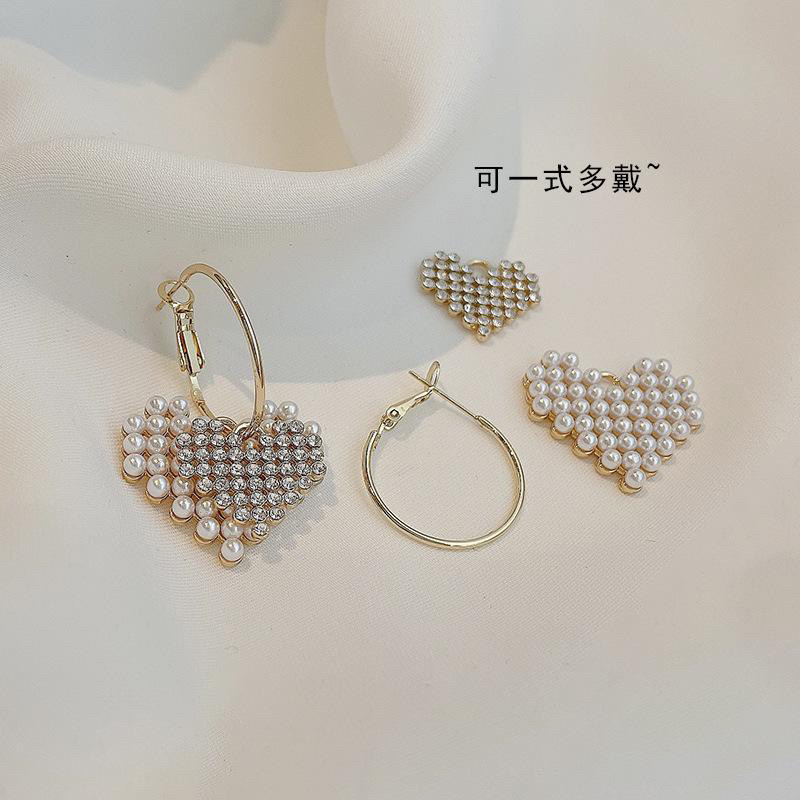 Anting Wanita Love Mata Tanam Korea Elegan Fashion Style Premium