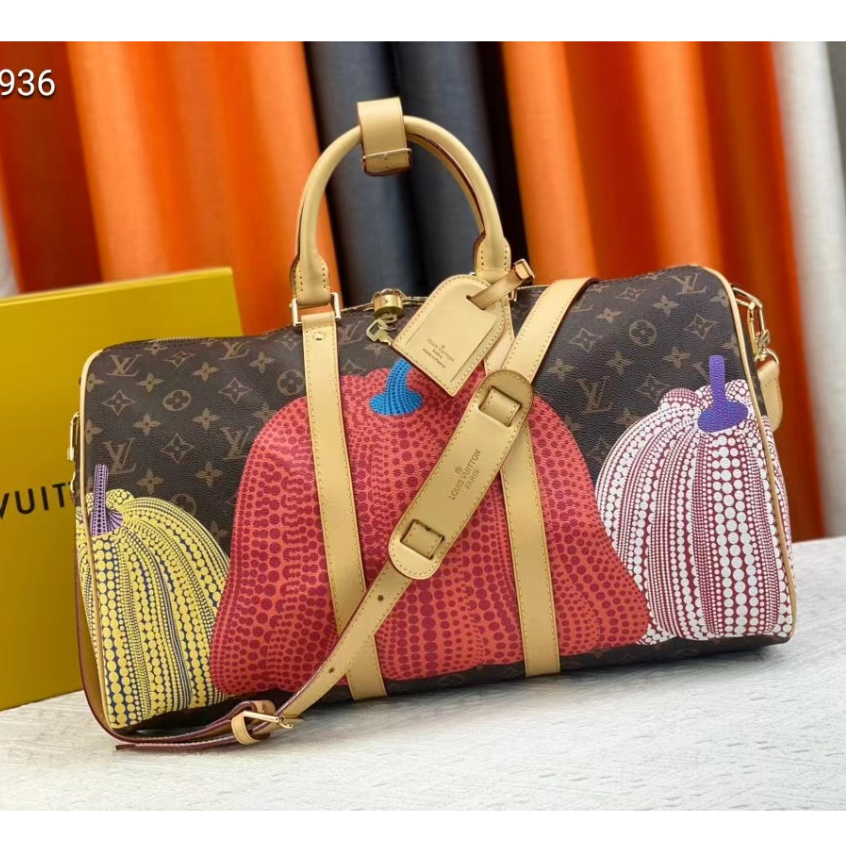 In stock, 100% original Louis Vuitton handbag, 2023 new LV x YK Keepall 45 travel bag, shoulder bag,