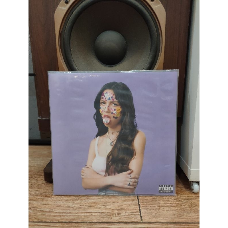Vinyl Piringan Hitam OLIVIA RODRIGO - Sour (Baby Pink Vinyl)