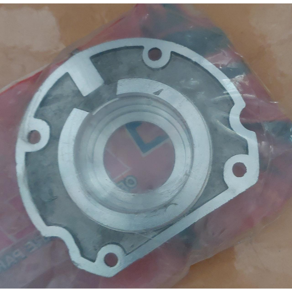 BEARING BOX CIRCULAR SAW 9&quot; 5900B MAKITA