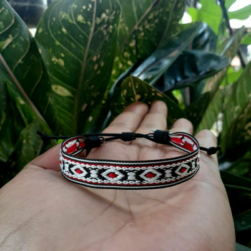 Gelang Tenun Tali Gaya Bohemian Adjustable Etnik Vintage Pria Dan Wanita 1cm