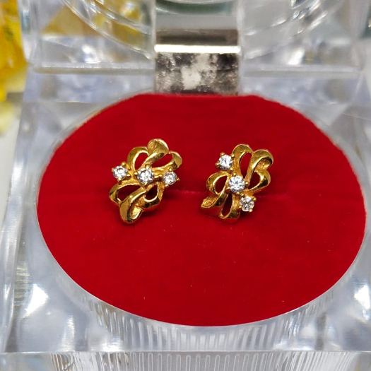 Tiara Jaya #Kerabu Emas Wanita Dewasa Ukir Korea Padu Emas Asli Giwang Anting Stud Kadar 700 70%