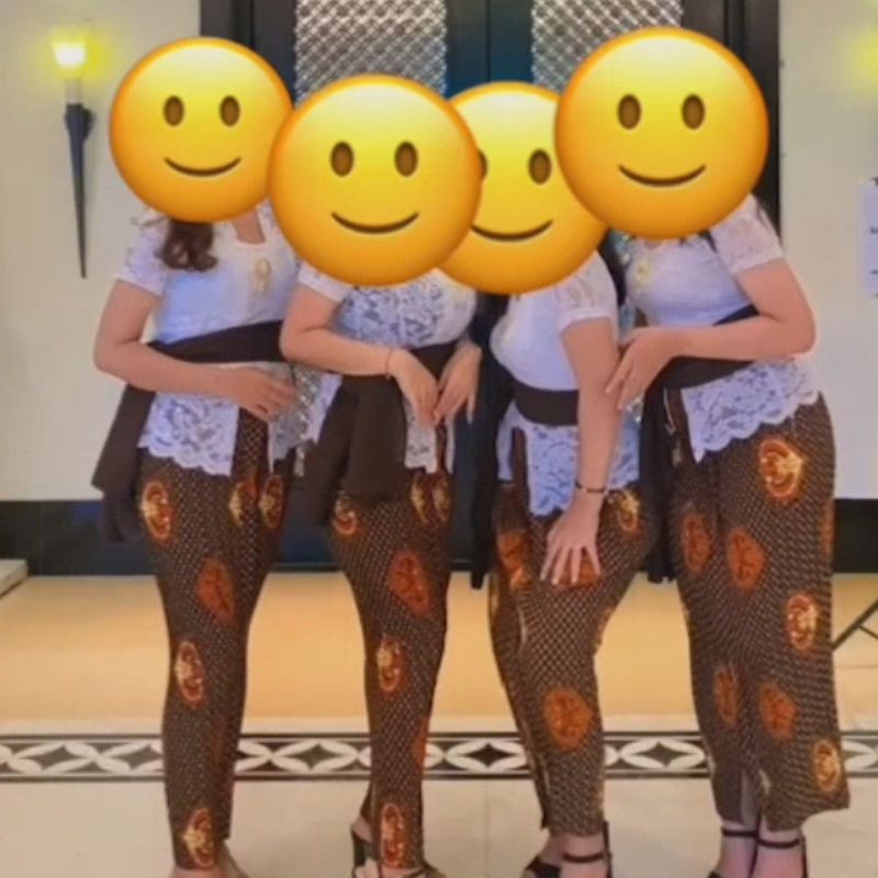 setelan kebaya lengan pendek melar kutubaru modern seragaman