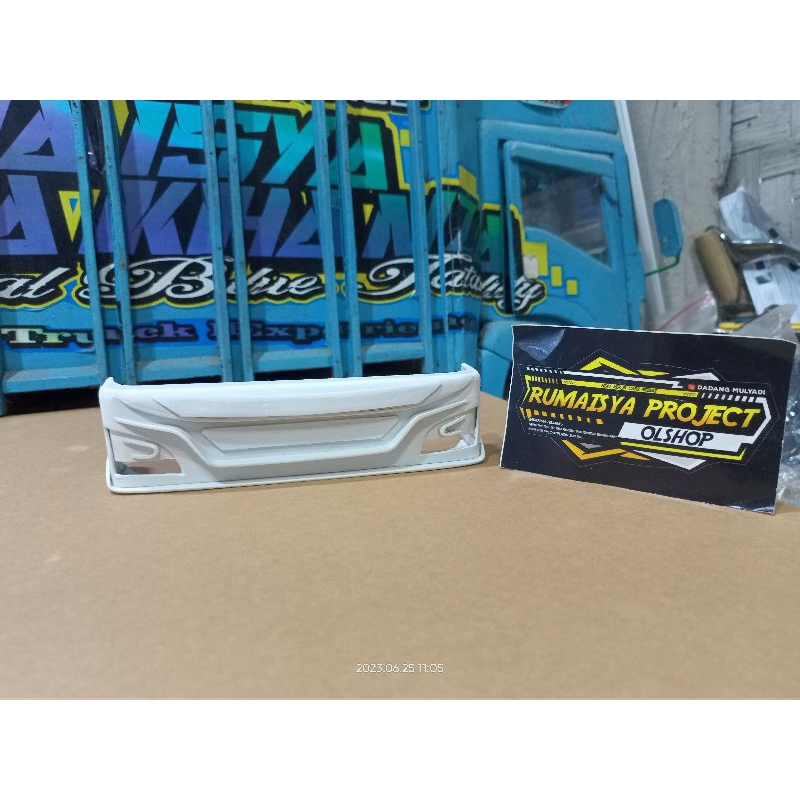 Miniatur bemper truk canter giga skala 1/14