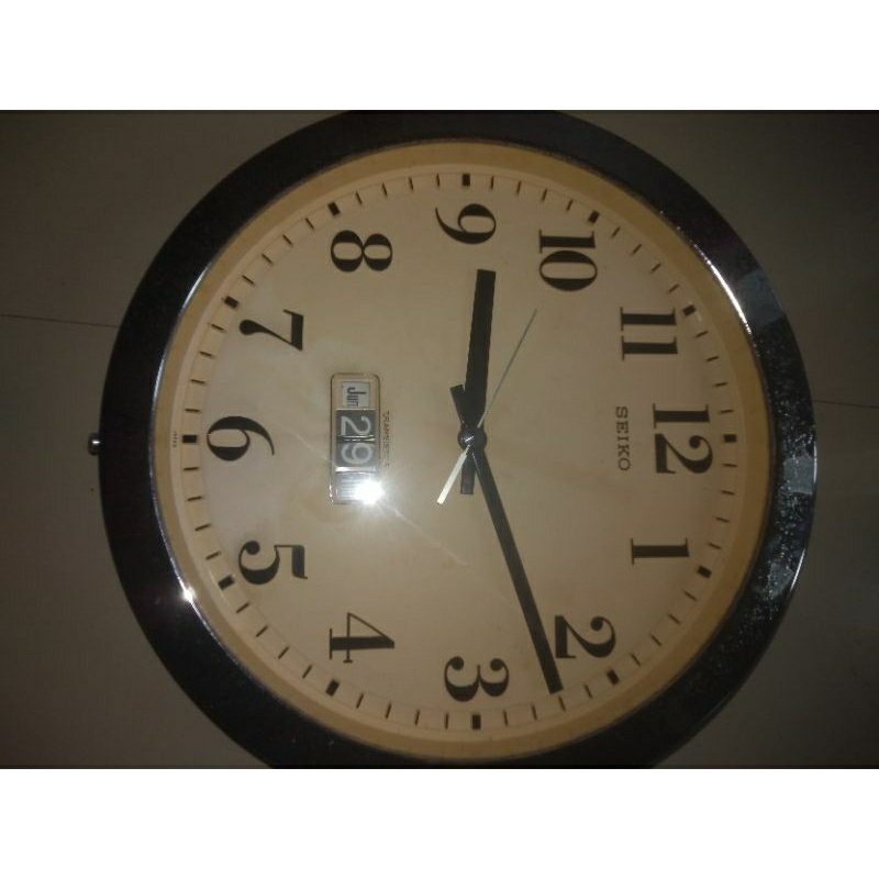 Jam kalender dinding SEIKO Transistor