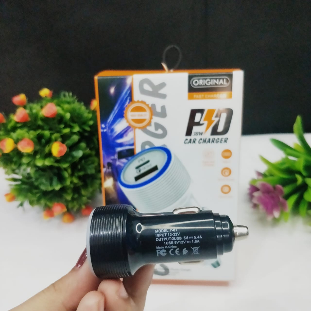 Batok Saver 38W Y-01 2 Lubang Usb PD &amp; Type C CAR CHARGER dual port output high quality packing import premium BY SMOLL
