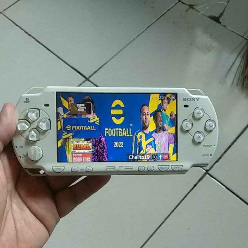 PSP 2000