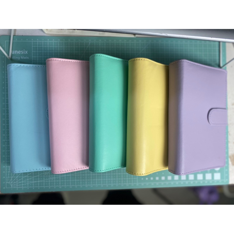 

BINDER PASTEL MACARONE A6 (6 LUBANG)