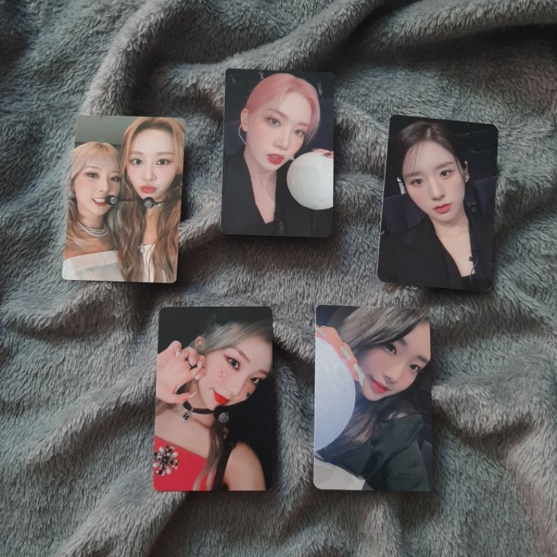 PC LOONA TC TRADING CARD HEEJIN KIMLIP YEOJIN HASEUL YVES
