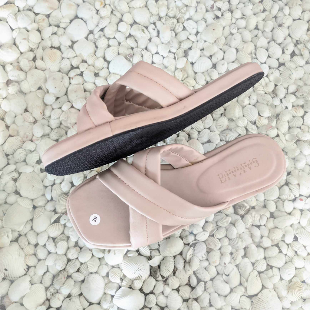 SAKAKI SANDAL WANITA TERBARU SENDAL CEWEK KEKINIAN SILANG FLAT TEPLEK REMAJA CANTIK