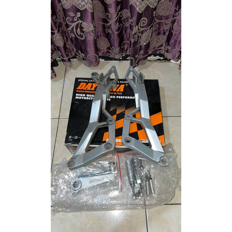 Footstep Underbone Daytona Asli supra X 125