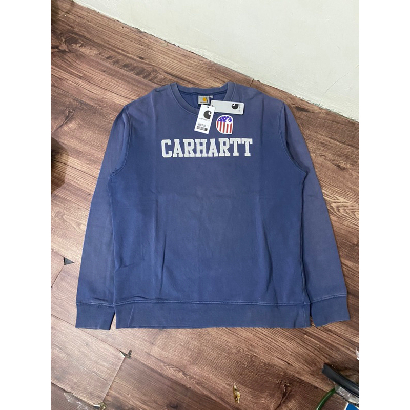 Carhartt crewneck