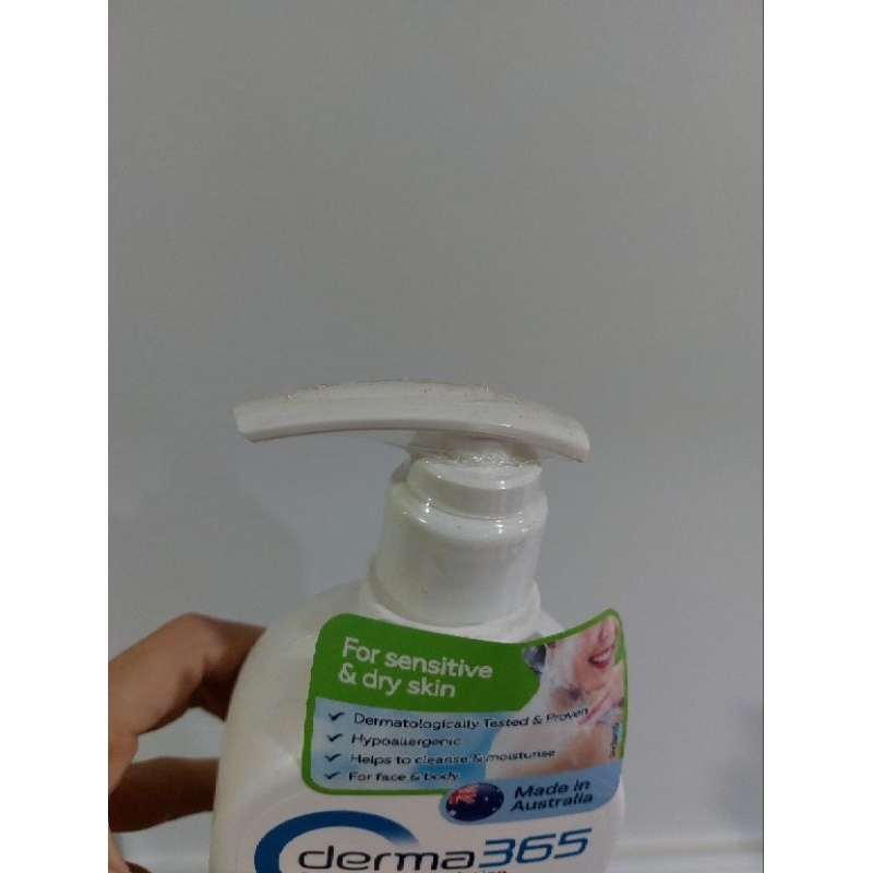 Derma 365 Gentle Cleanser 500ml