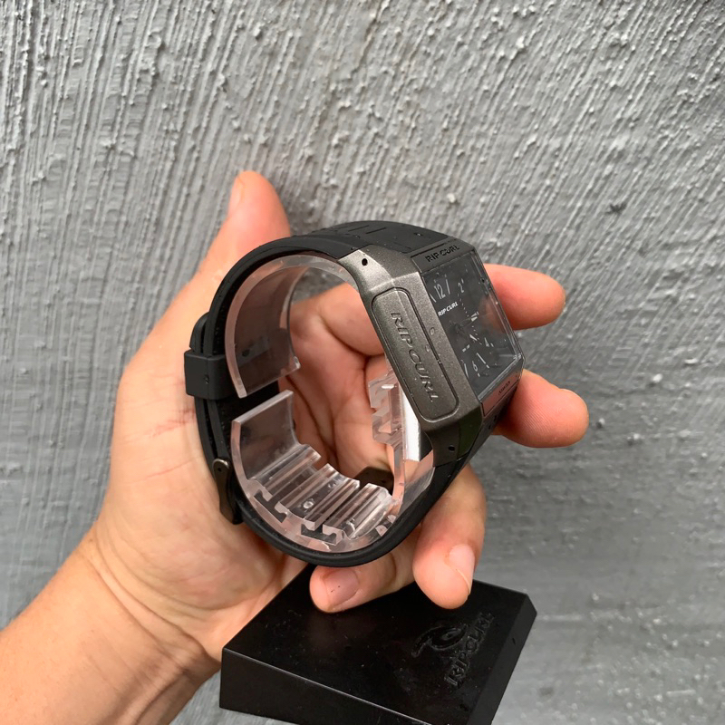 jam tangan rip curl riples tide analog gun metal