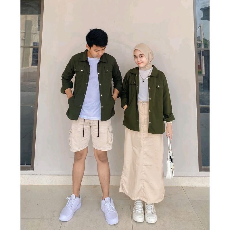 Kemeja Couple Pasangan Kekinian Remaja Lengan Panjang Korean Semi Parka - Kemeja Oversize Pria Wanita - Outer Kemeja Wanita