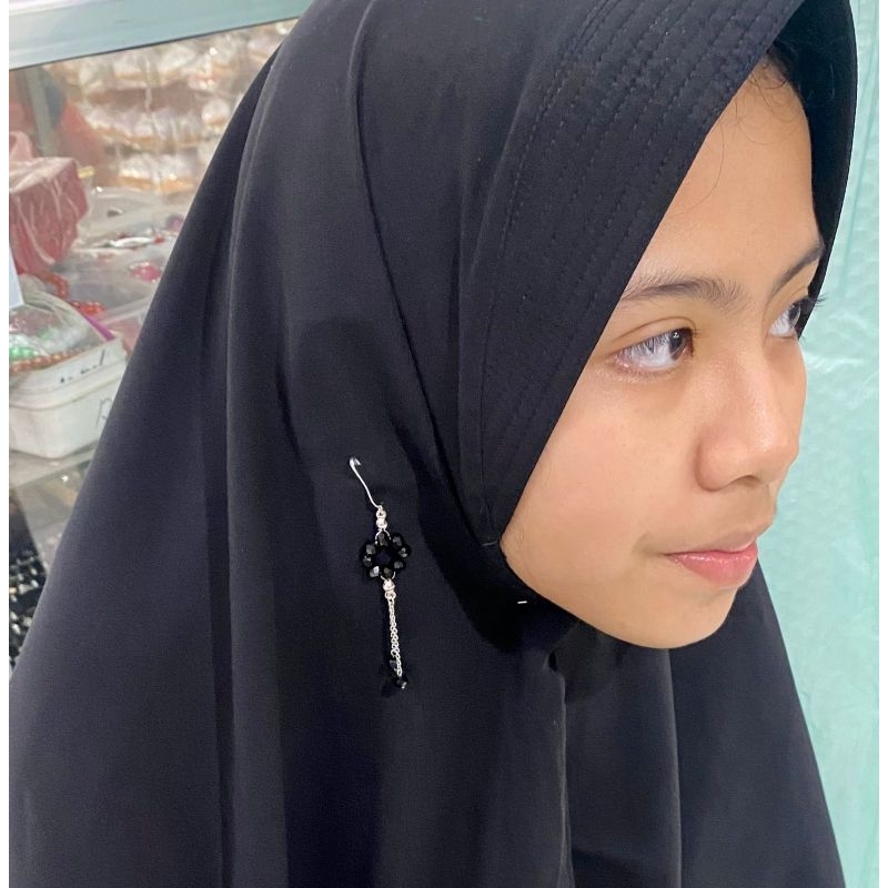 anting hijab viral