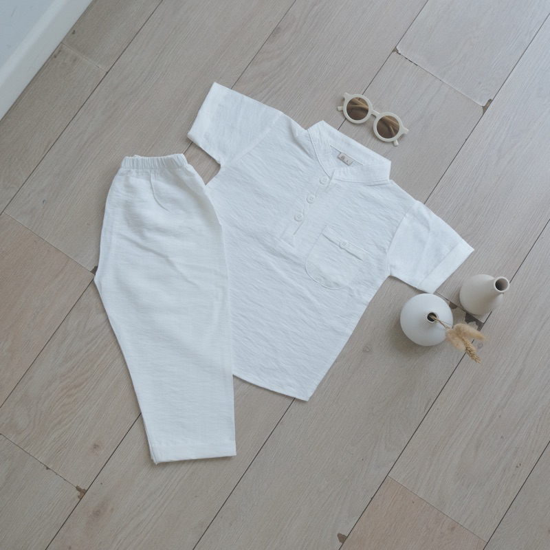 ESHAQ SET by qintha.kids setelan baju anak laki putih tulang