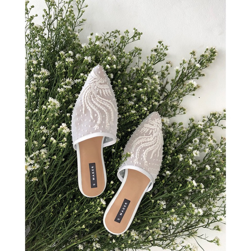 Mader Sawunggaling Mules White Size 39