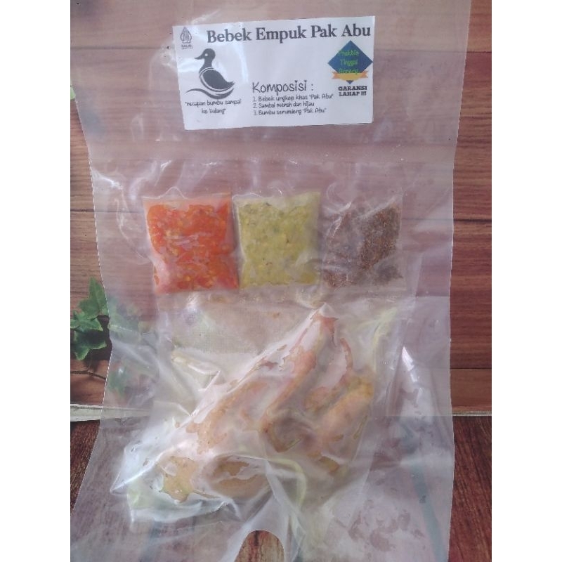 

Bebek Ungkep free 2 sambal