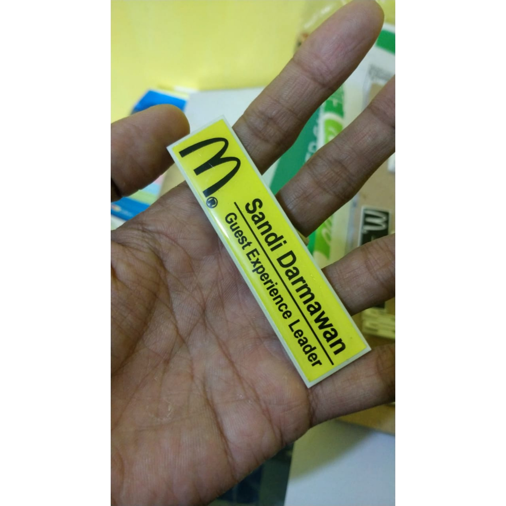 

Name tag / Papan Nama Akrilik Peniti