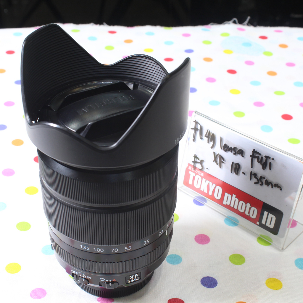 Lensa Fuji XF 18-135mm