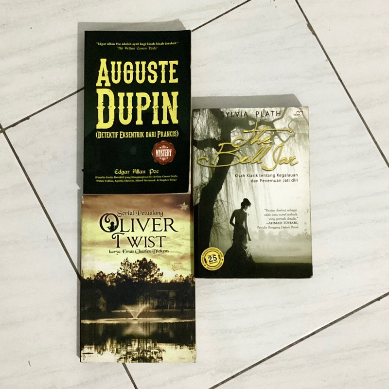 [Preloved] Novel Bahasa Indonesia The Bell Jar Sylvia Plath, Oliver Twist Charles Dickens, Auguste D