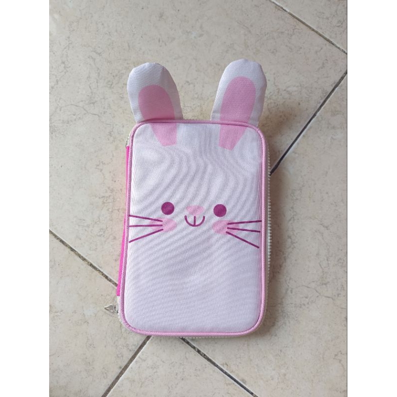 

Pensil Case Rabbit 3D
