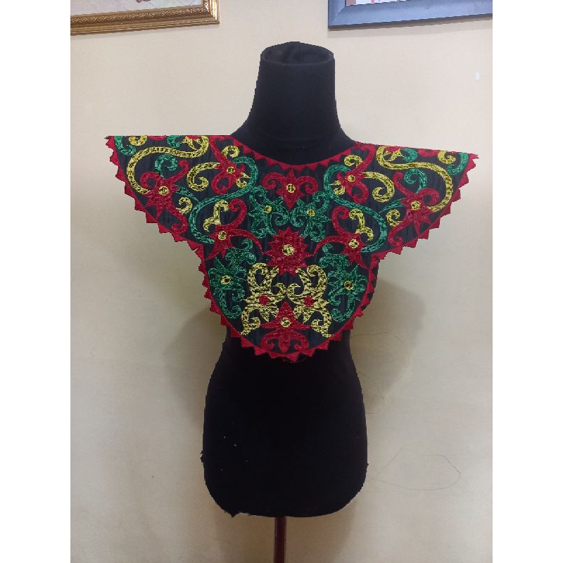 aplikasi lingkar dayak / aksesoris dayak