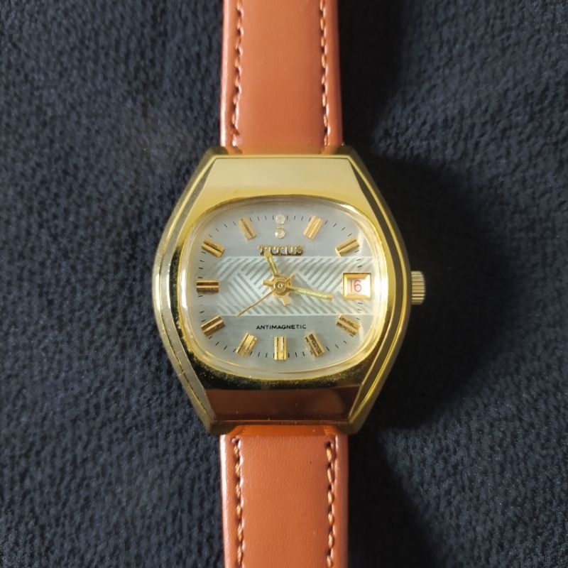 Jam tangan pria vintage Titus manual wind