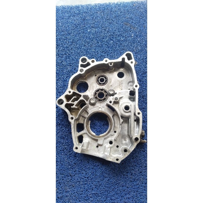 krengkes kalter blok krengkes kalter kanan oli mesin tengah revo absolute